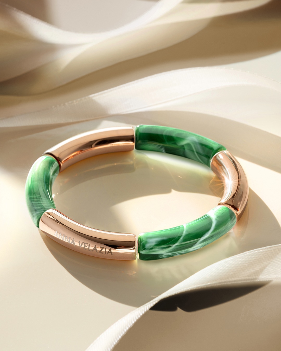 Packshot Armband Acetate Marmoriertes Celadon-Grün Savio